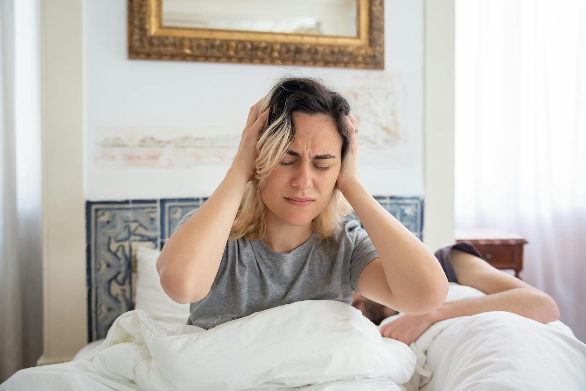 熟睡できない大人女性が見直すべき5つの習慣と頭部ケア