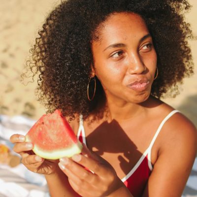 頭皮のにおい、洗えば解決ではない？夏前に整える5つの頭皮ケア